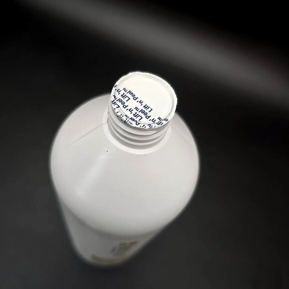 BIOLAGE Professional Bond Therapy Shampoo 33.8 FL. OZ. / 1L - Picture 7 of 7